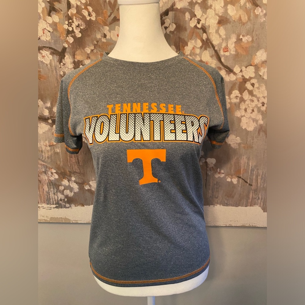 Girls youth medium, University of Tennessee Knoxville tshirt